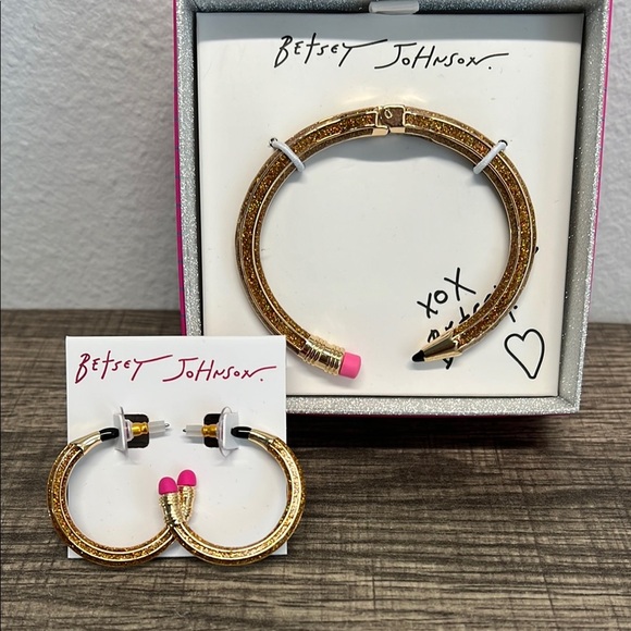 Betsey Johnson | Gold Pencil Bracelet & Earrings Set ✏️🍎 - Picture 1 of 9
